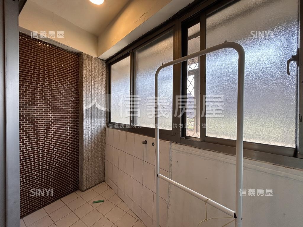 美麗華捷運美妝宅房屋室內格局與周邊環境