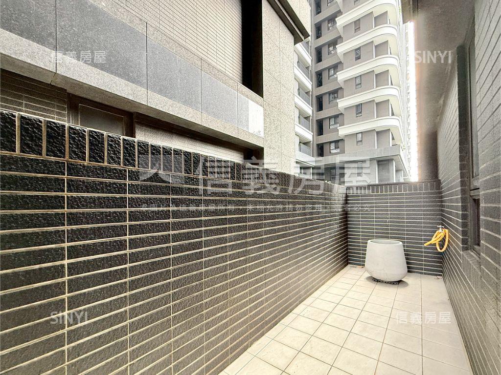 洲際Ｗ精美裝潢露臺戶房屋室內格局與周邊環境