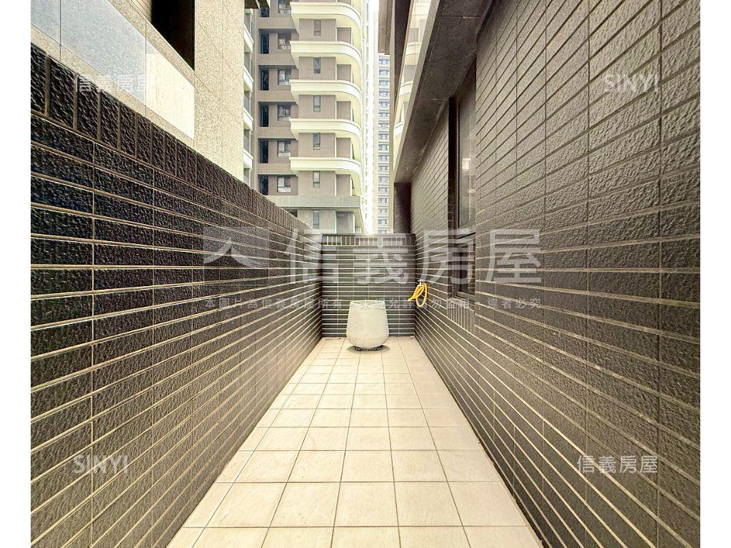 洲際Ｗ精美裝潢露臺戶房屋室內格局與周邊環境
