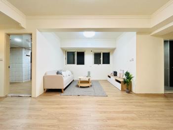 近台北橋四房車位