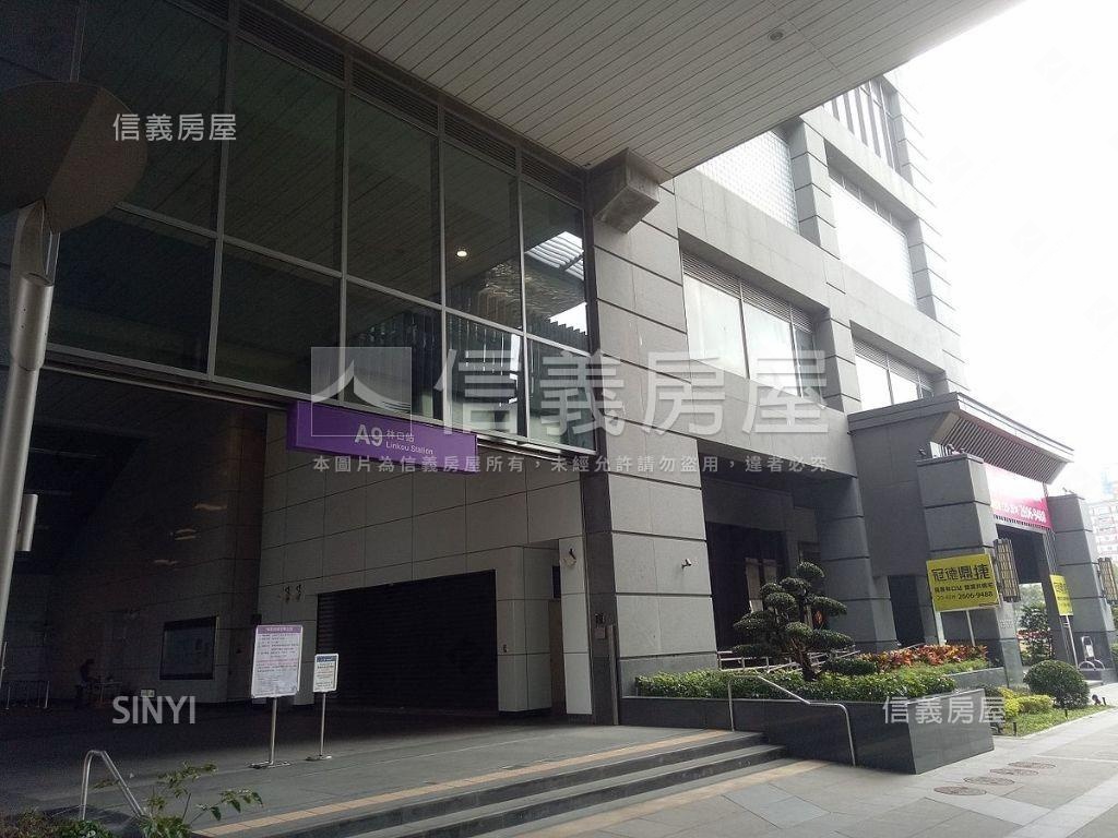 公園景觀大三房房屋室內格局與周邊環境