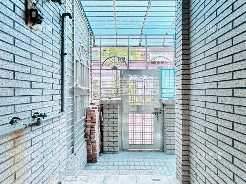 藝文低總價實用店面房屋室內格局與周邊環境