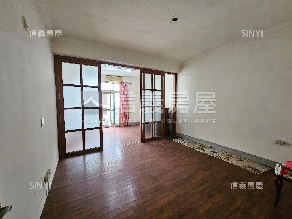 學府路黃金店舖房屋室內格局與周邊環境