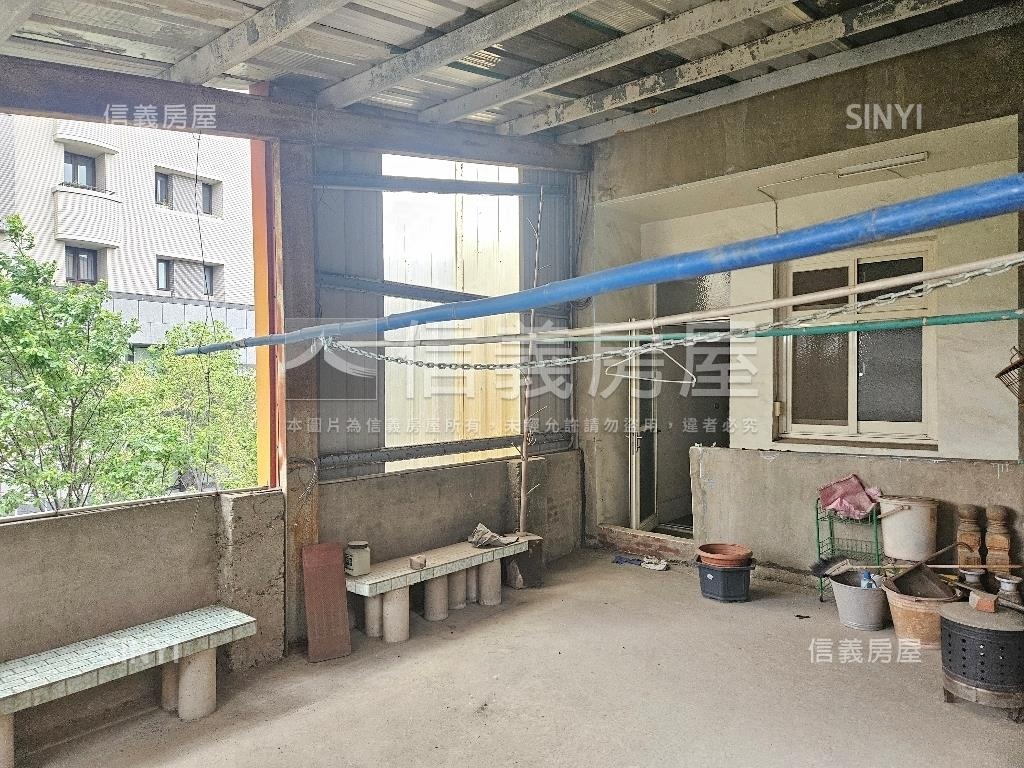 學府路黃金店舖房屋室內格局與周邊環境