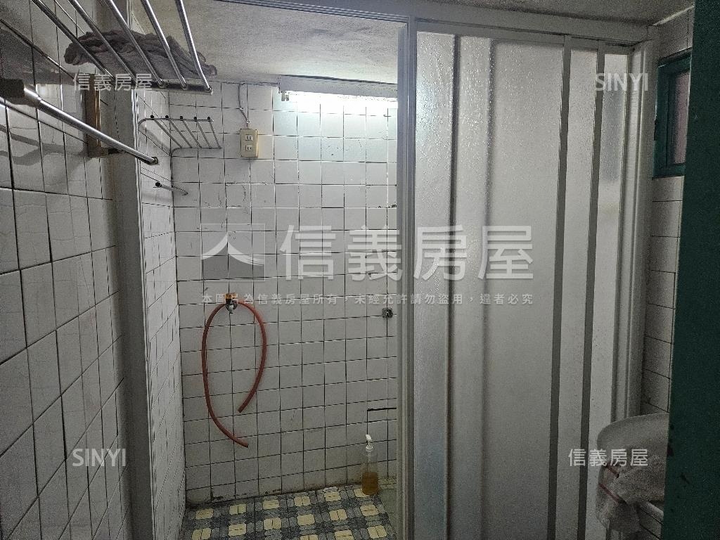 學府路黃金店舖房屋室內格局與周邊環境