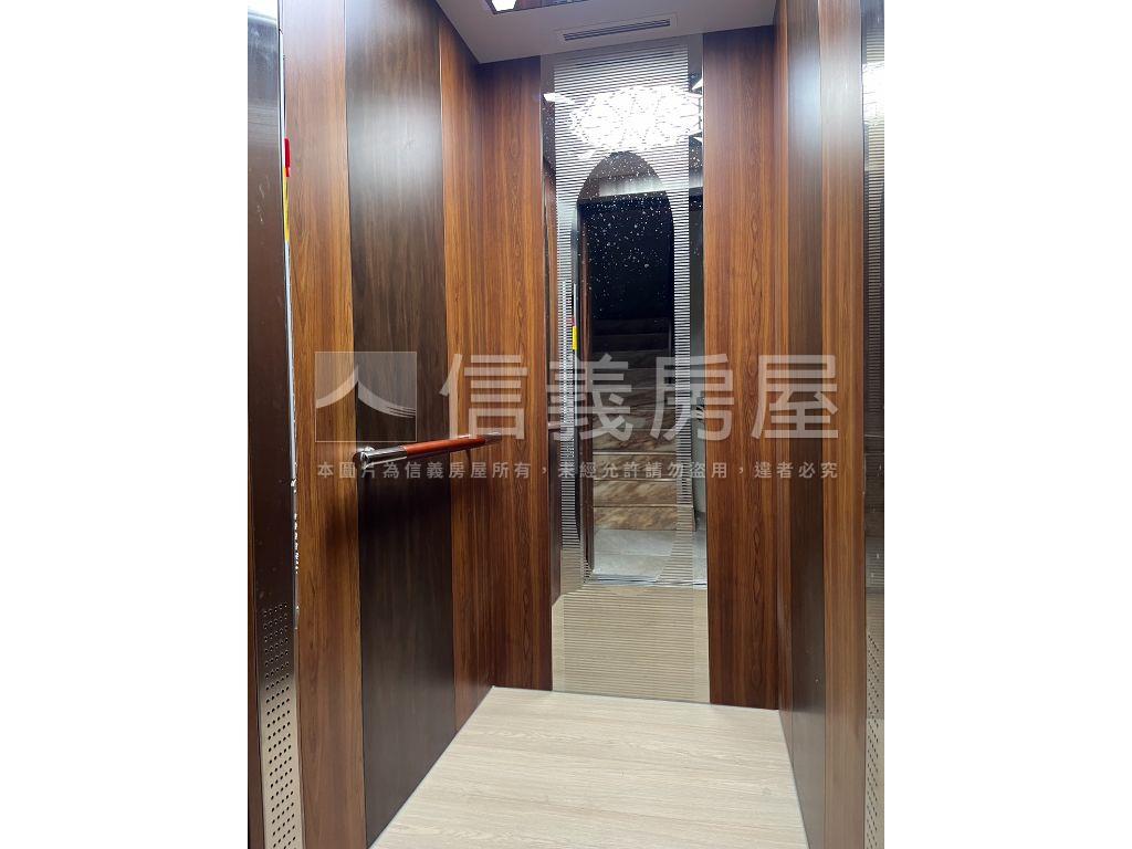 美崙美奐車庫別墅房屋室內格局與周邊環境