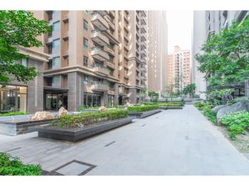 世紀凱悅高樓附車位