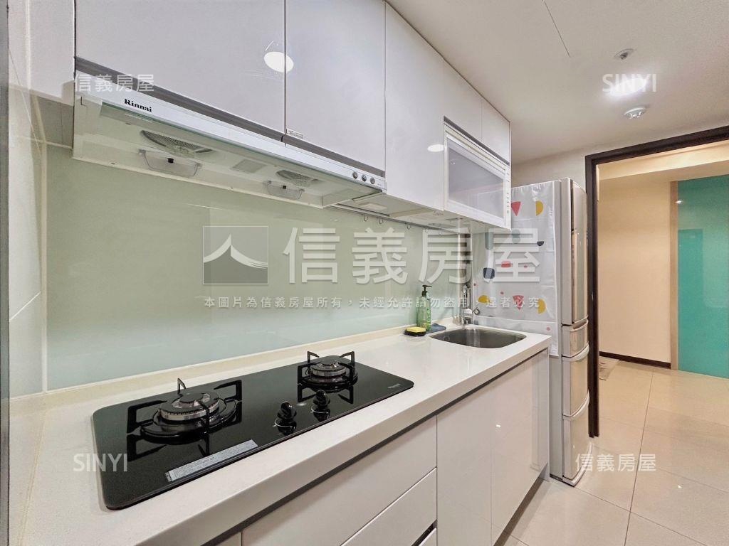 佳泰世紀城高樓層採光兩房房屋室內格局與周邊環境