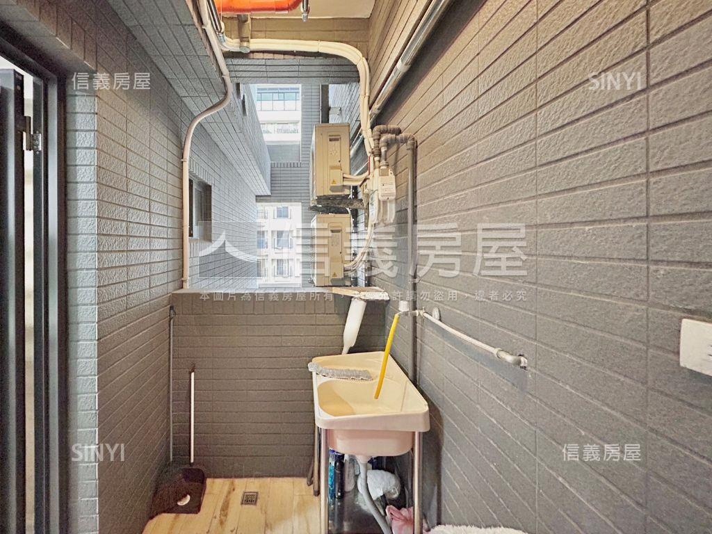 佳泰世紀城高樓層採光兩房房屋室內格局與周邊環境