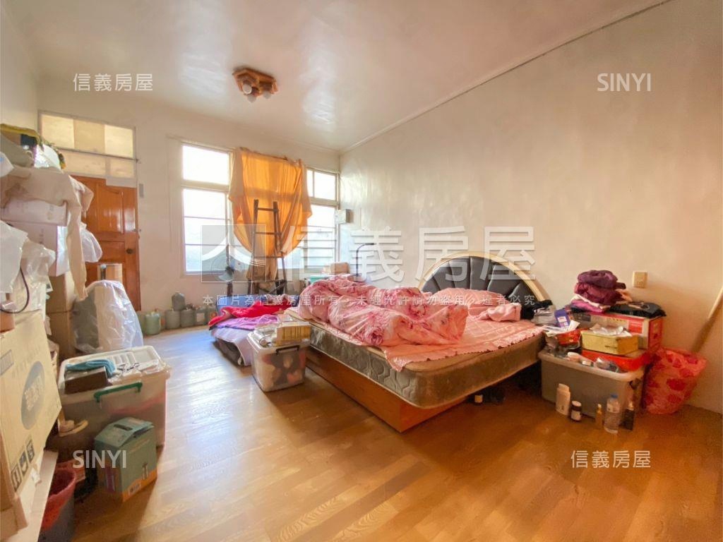 大地坪約５６．３坪美透天房屋室內格局與周邊環境