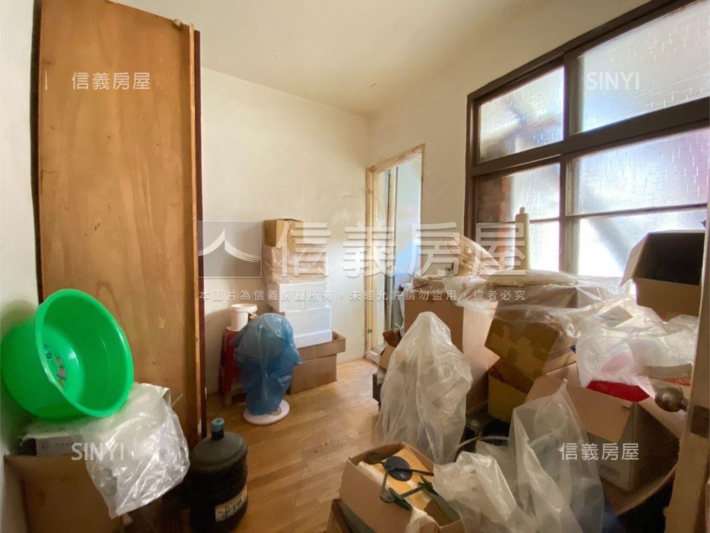 大地坪約５６．３坪美透天房屋室內格局與周邊環境