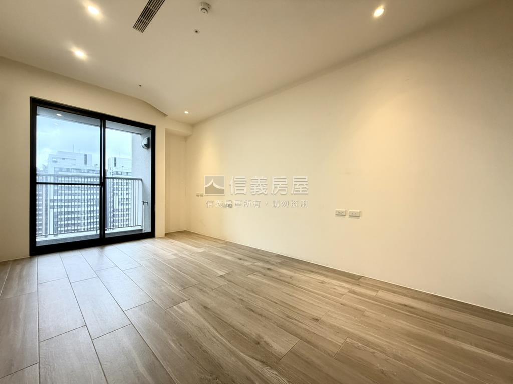 遠奏曲２２樓霸景雙車戶房屋室內格局與周邊環境