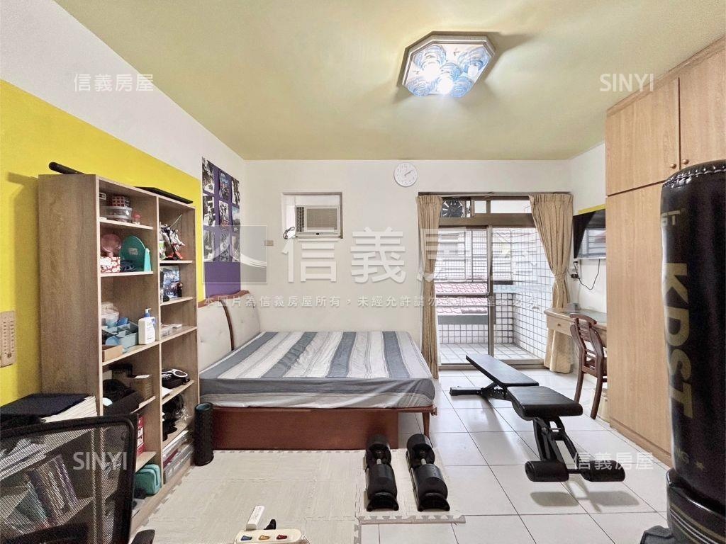 天闊近園區車庫透天房屋室內格局與周邊環境