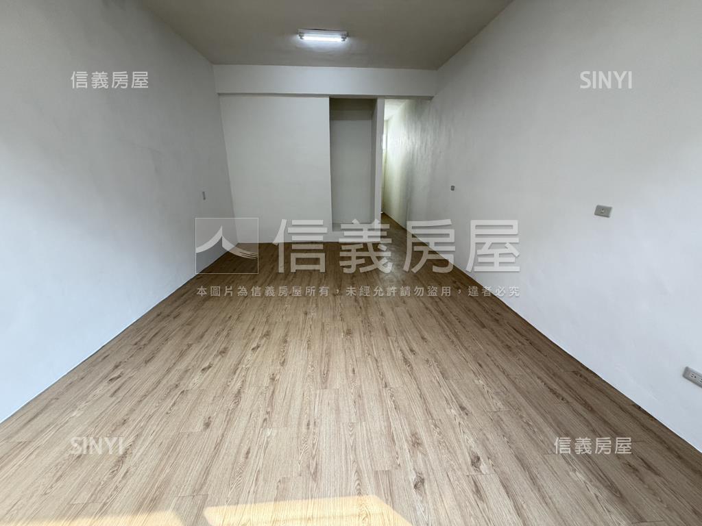 首購。大里園區透天房屋室內格局與周邊環境