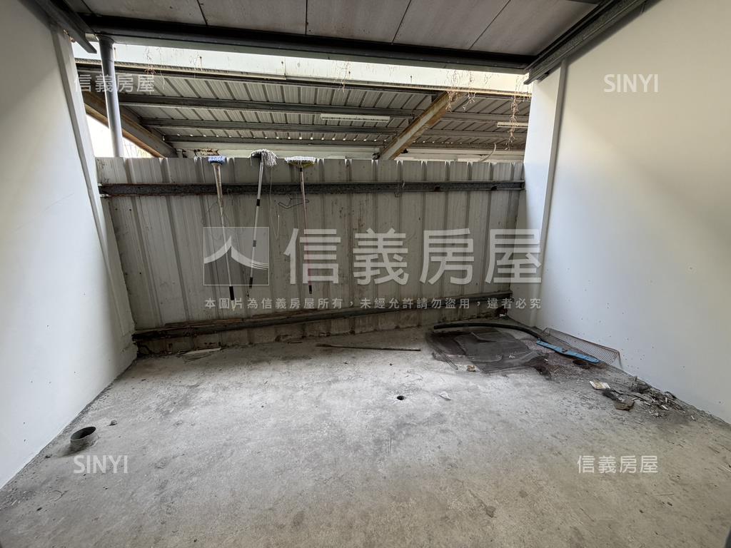 首購。大里園區透天房屋室內格局與周邊環境