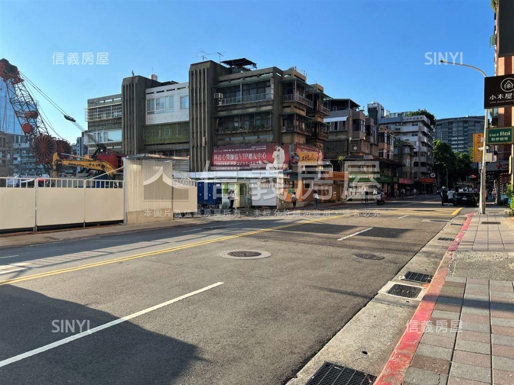 近【小巨蛋】優質店面房屋室內格局與周邊環境
