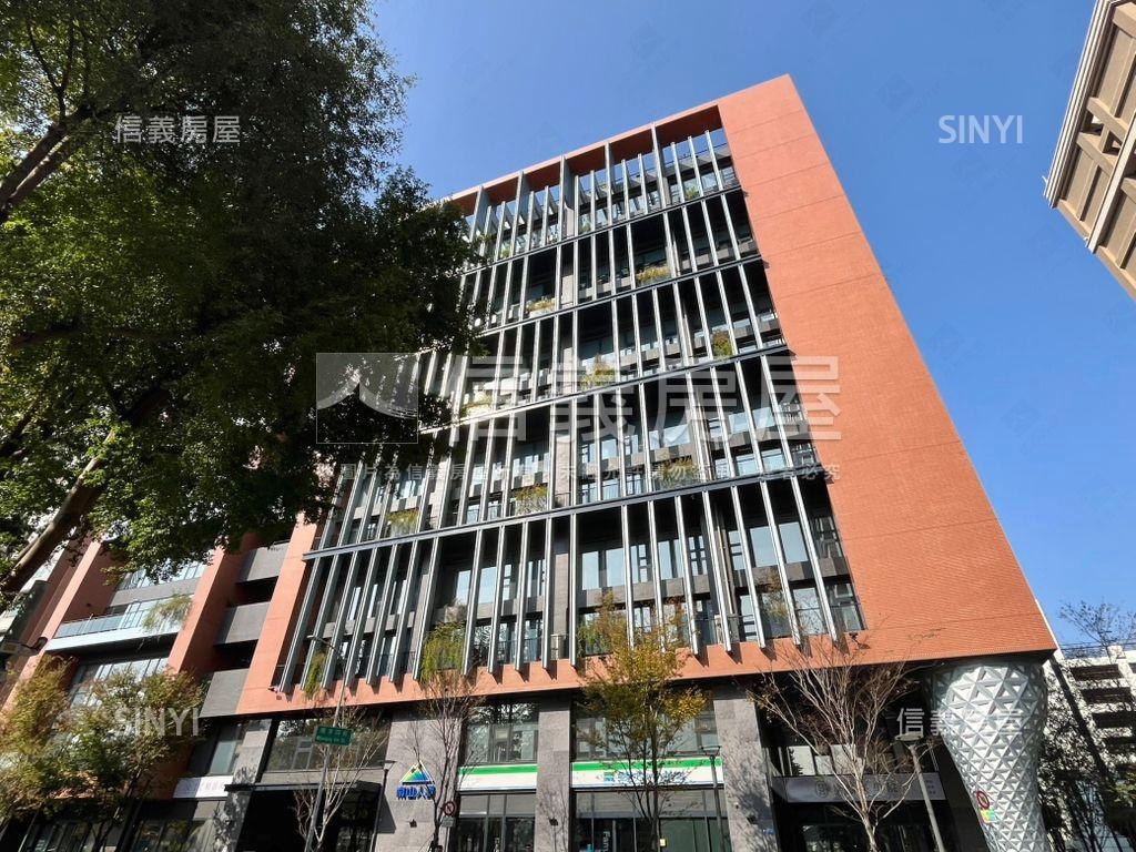 專任角間台中公園別墅房屋室內格局與周邊環境