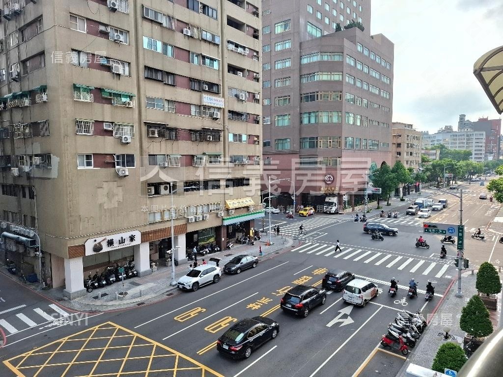 信義五福雙面採光大４房房屋室內格局與周邊環境