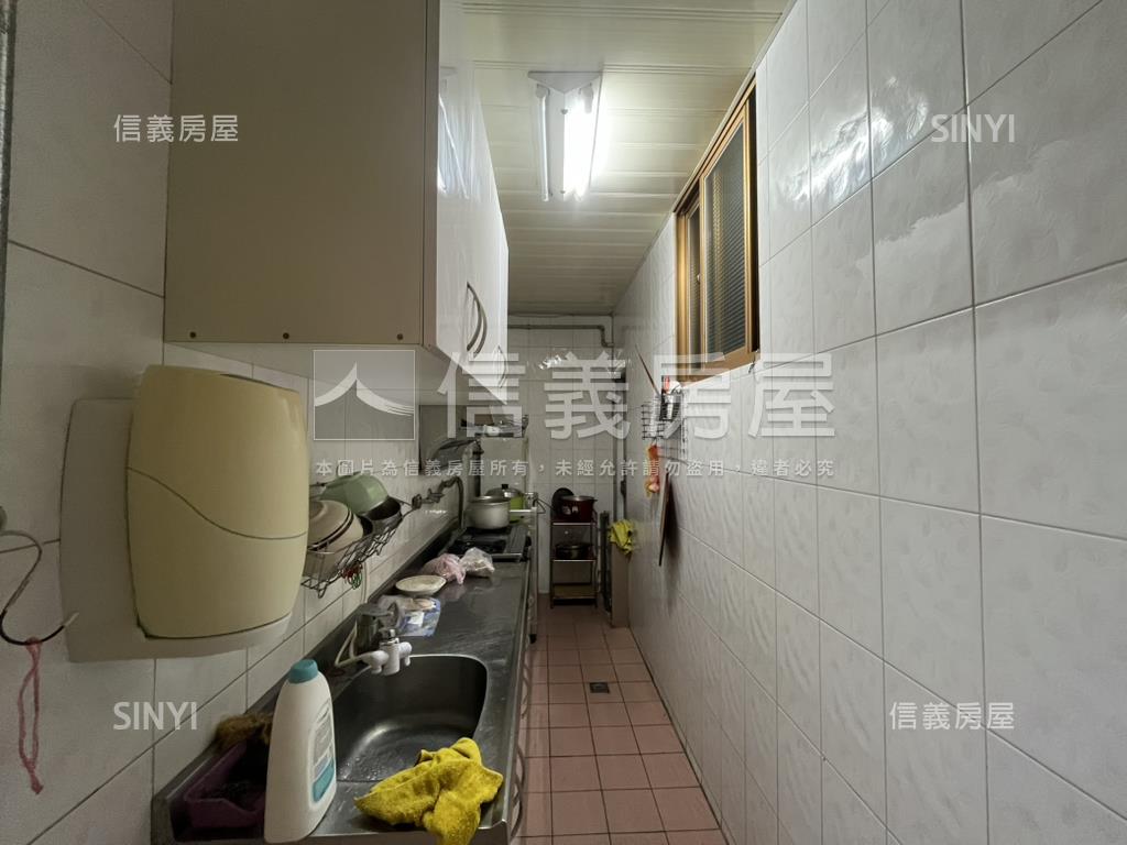 【稀有】碧華街黃金店面房屋室內格局與周邊環境