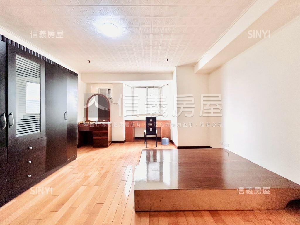 中科四房高樓視野平車！房屋室內格局與周邊環境