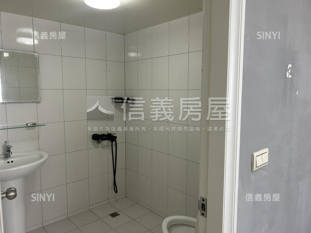 雙敦頂加方正三面採光美寓房屋室內格局與周邊環境