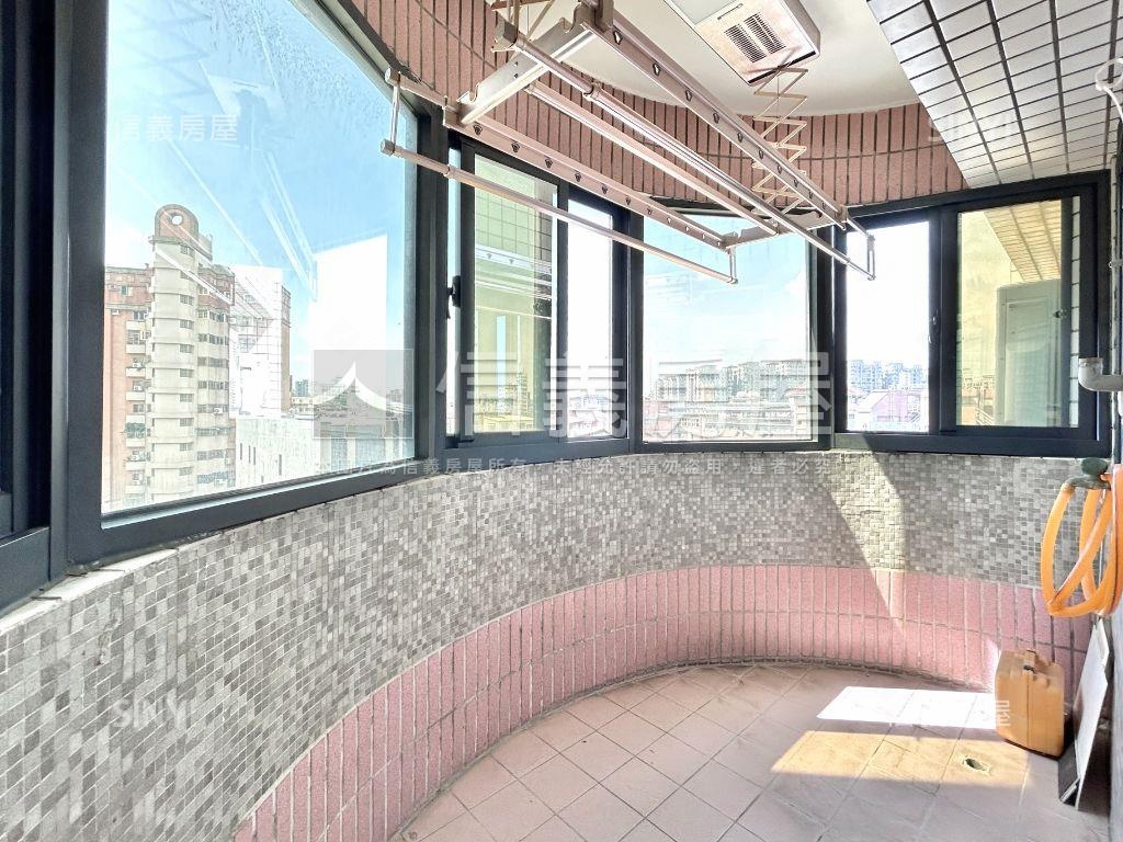近中醫水湳校區美屋附車位房屋室內格局與周邊環境