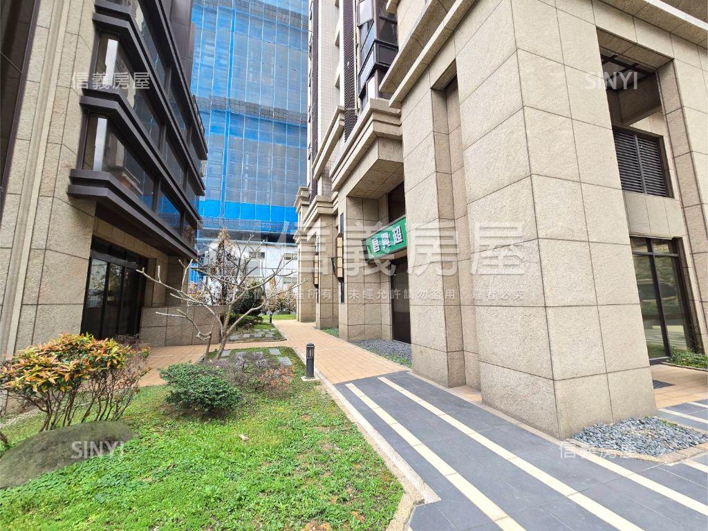 【御風】塭仔圳大面寬店面房屋室內格局與周邊環境