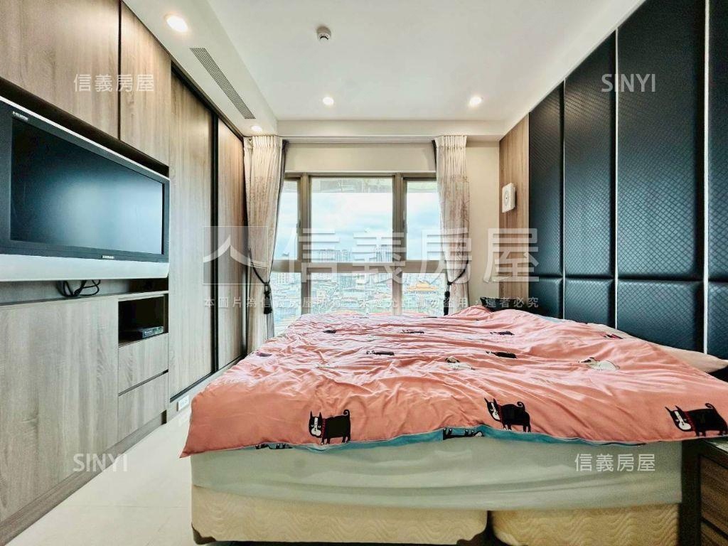 捷運精緻高樓三房車位房屋室內格局與周邊環境