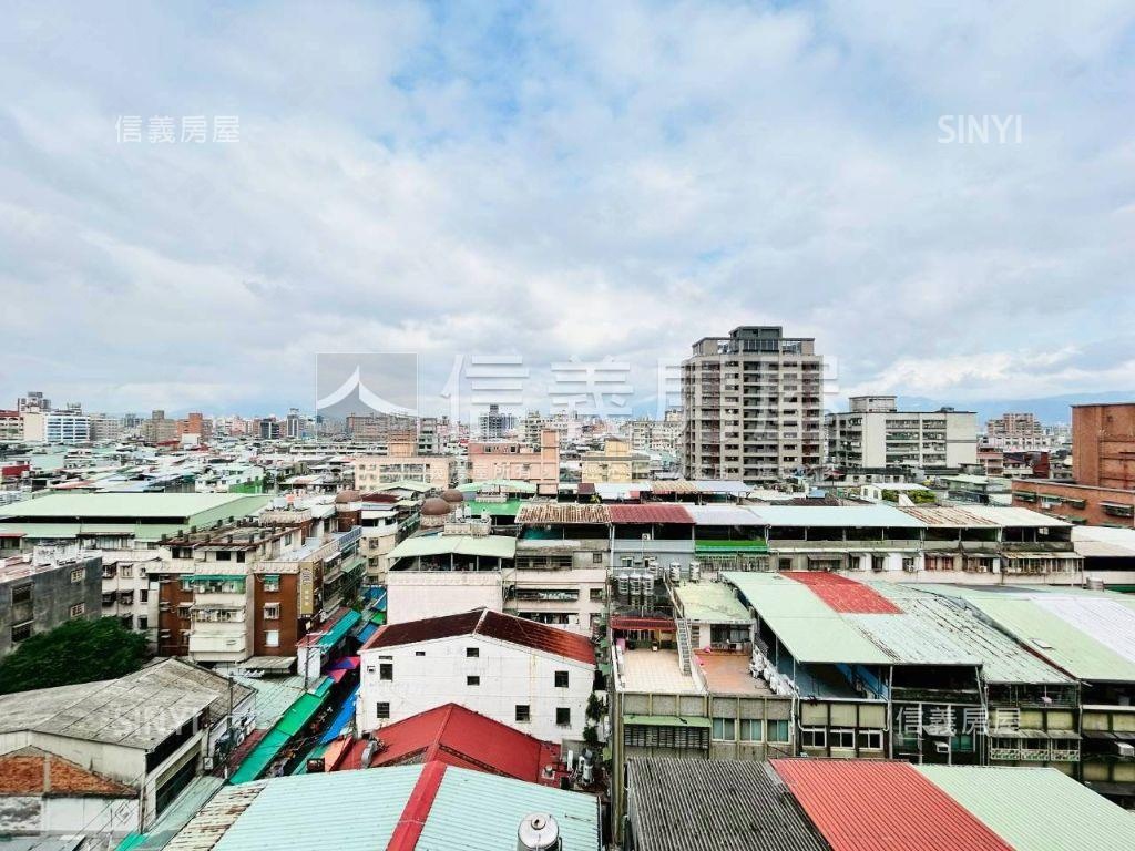 捷運精緻高樓三房車位房屋室內格局與周邊環境