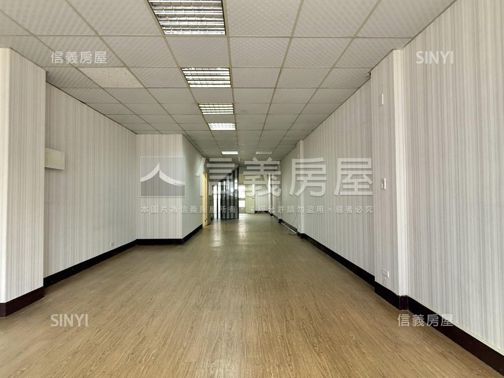 高雄火車站七賢正路店透房屋室內格局與周邊環境