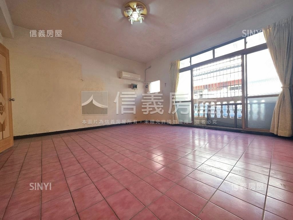 約５米２面寬臨路別墅房屋室內格局與周邊環境