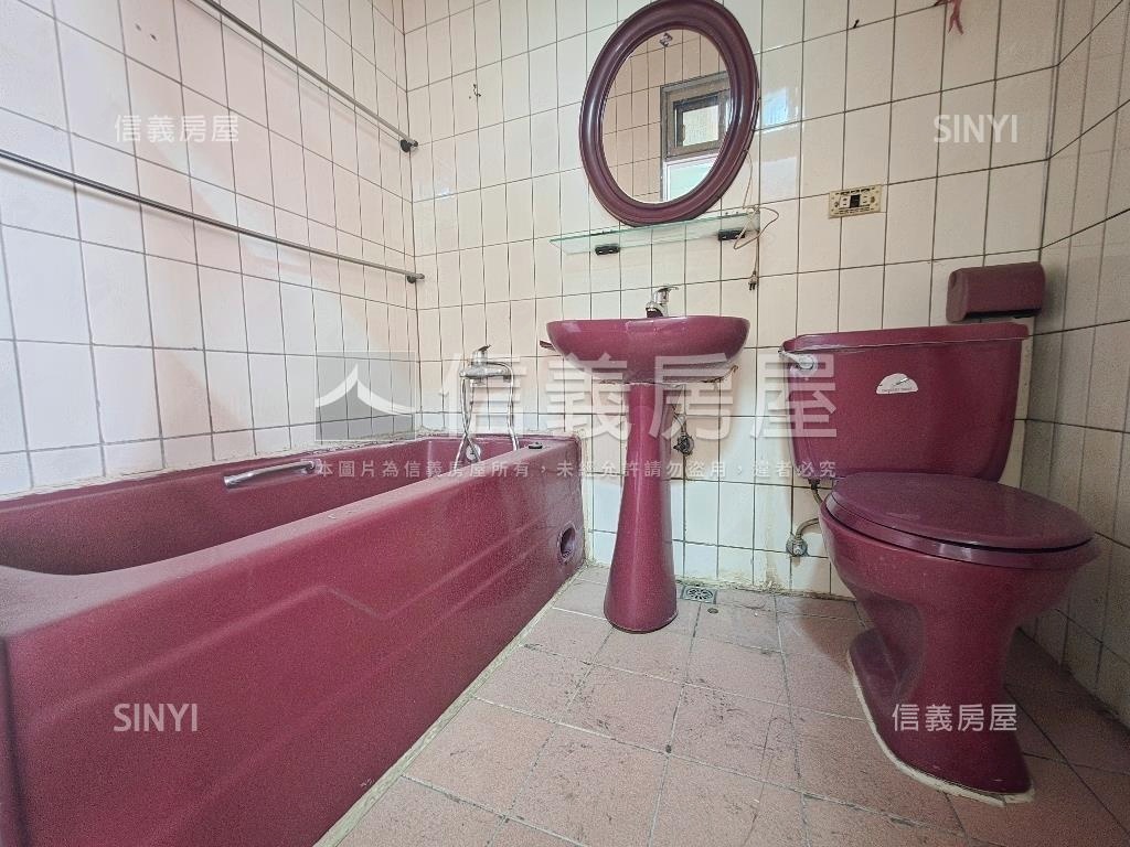 約５米２面寬臨路別墅房屋室內格局與周邊環境