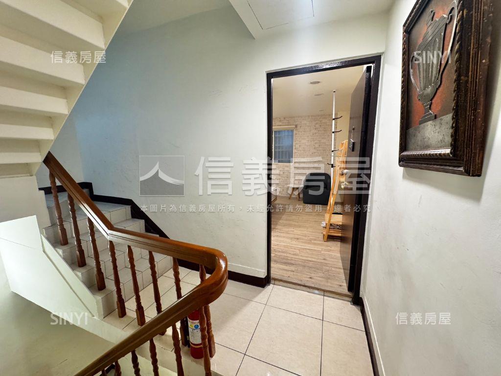 逢甲美透天整棟含增建８套房屋室內格局與周邊環境