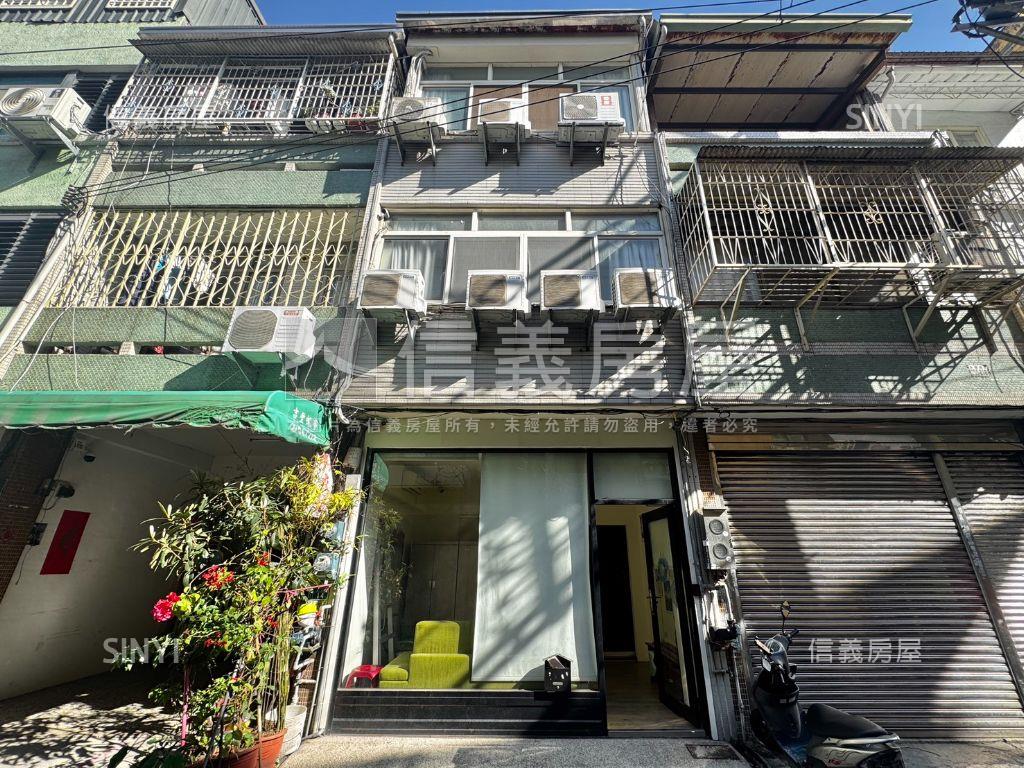 逢甲美透天整棟含增建８套房屋室內格局與周邊環境