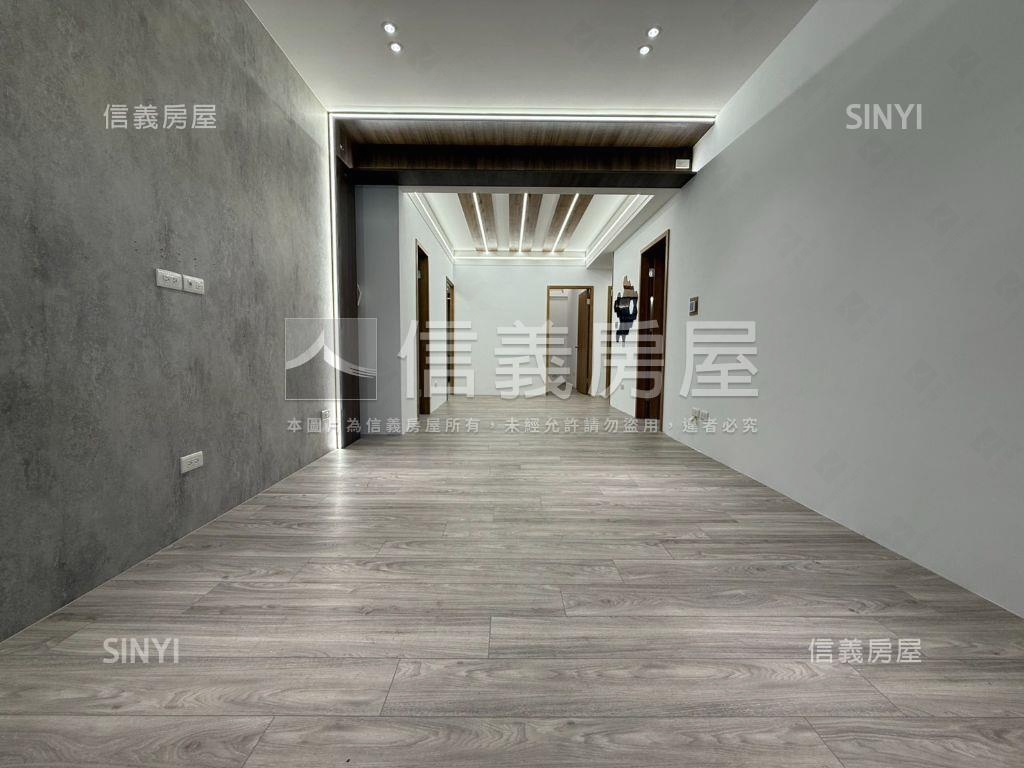 雙捷運裝潢美三房加一室房屋室內格局與周邊環境