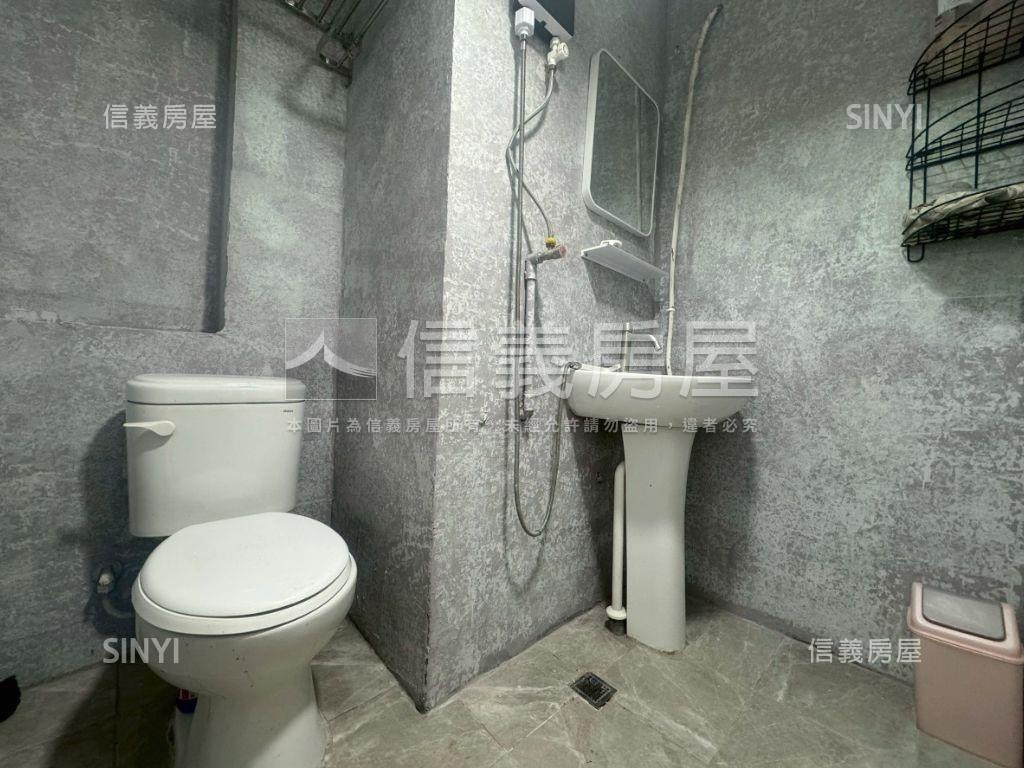 學府路明亮３房公寓房屋室內格局與周邊環境