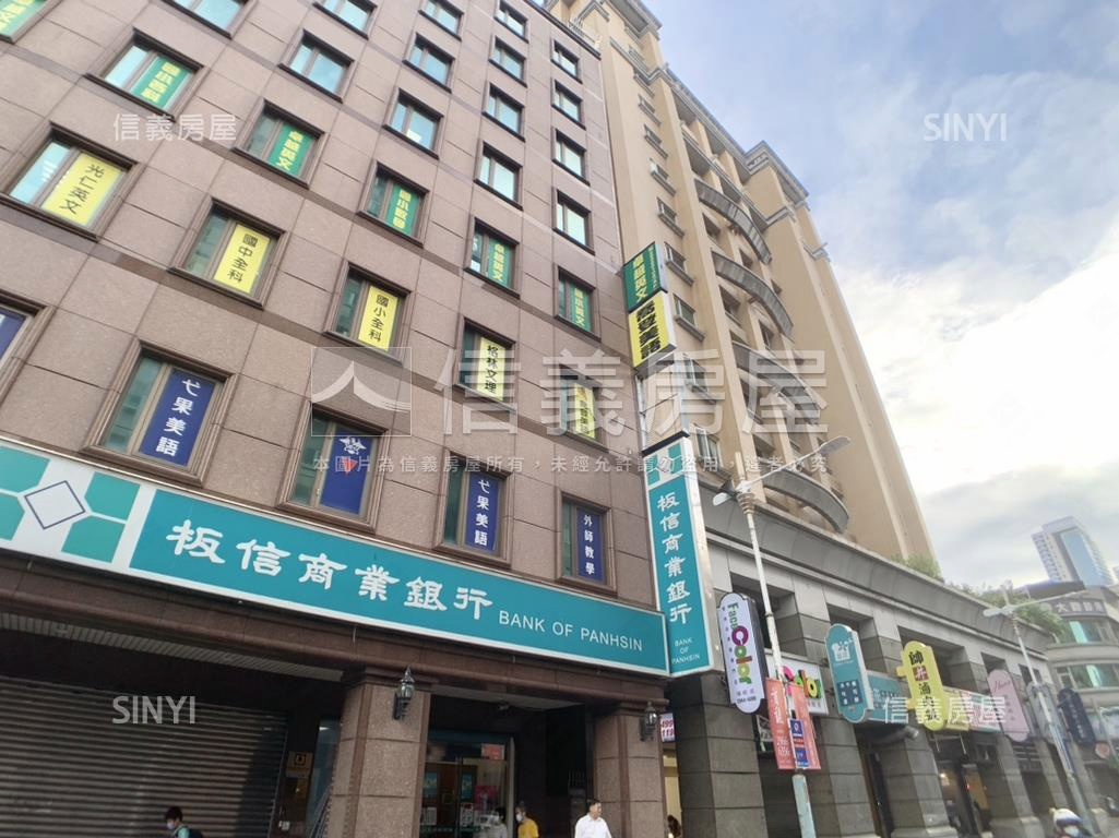 凱旋門傳家店面貳房屋室內格局與周邊環境