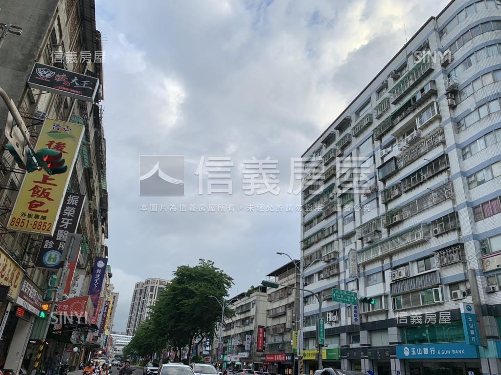 凱旋門傳家店面貳房屋室內格局與周邊環境