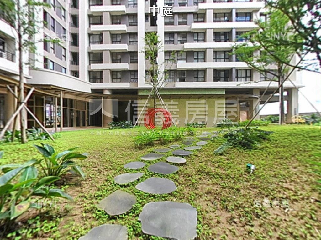 自由曲線優質電梯三房車位房屋室內格局與周邊環境
