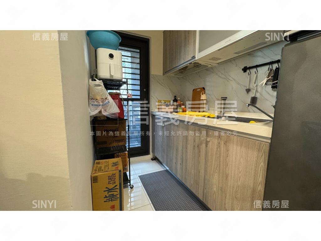 低總價優質二房車位房屋室內格局與周邊環境