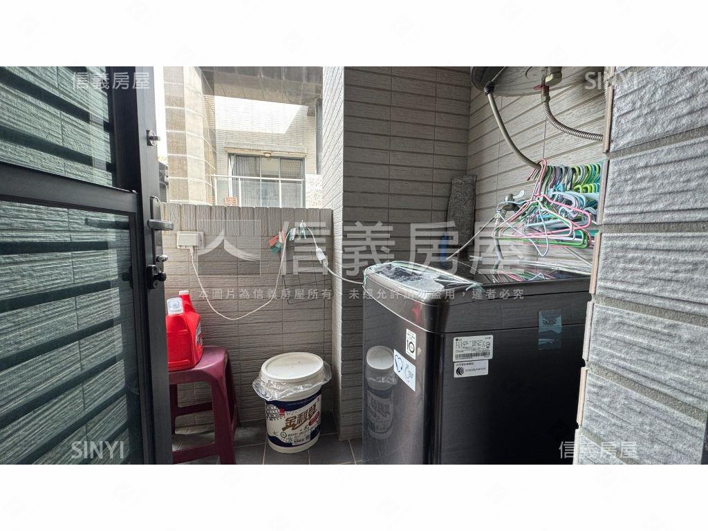 低總價優質二房車位房屋室內格局與周邊環境