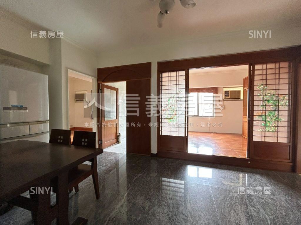 冠鈞科博三房平車雙衛開窗房屋室內格局與周邊環境