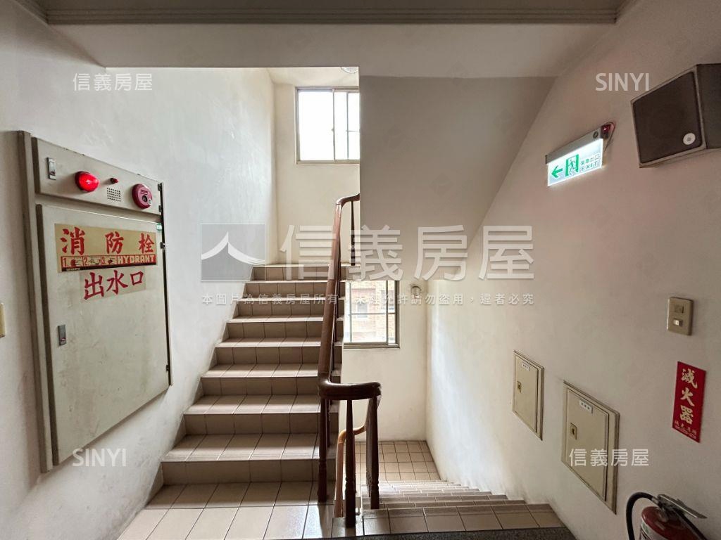 冠鈞科博三房平車雙衛開窗房屋室內格局與周邊環境