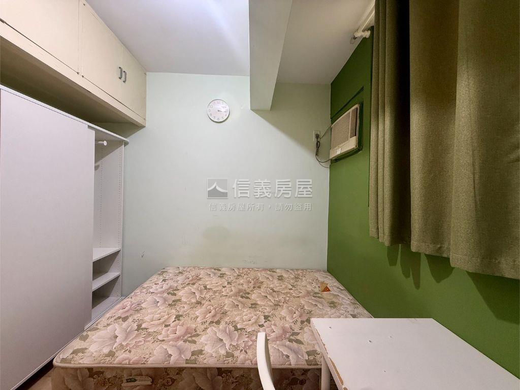 稀有方正二樓近捷運美寓房屋室內格局與周邊環境