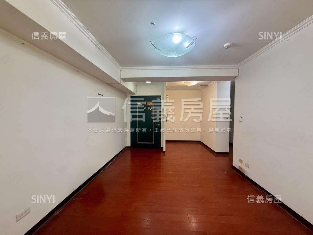 福利國捷運高樓邊間三房房屋室內格局與周邊環境