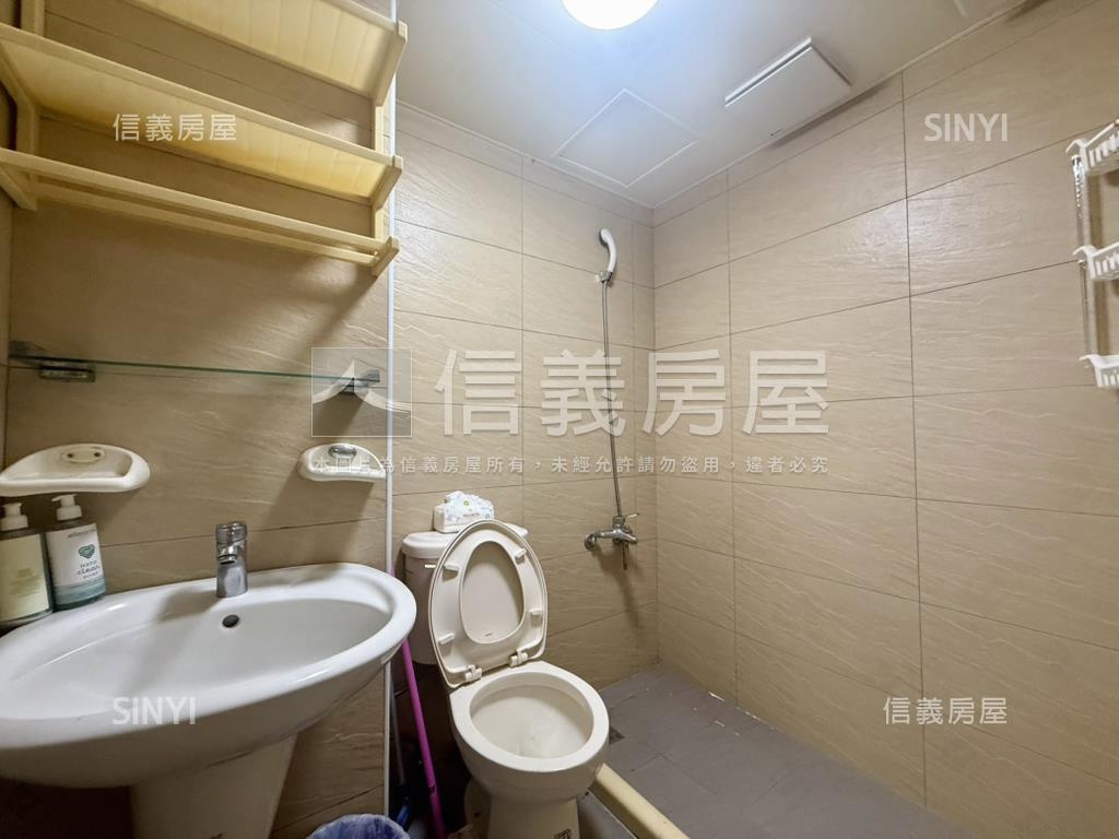 福利國捷運高樓邊間三房房屋室內格局與周邊環境