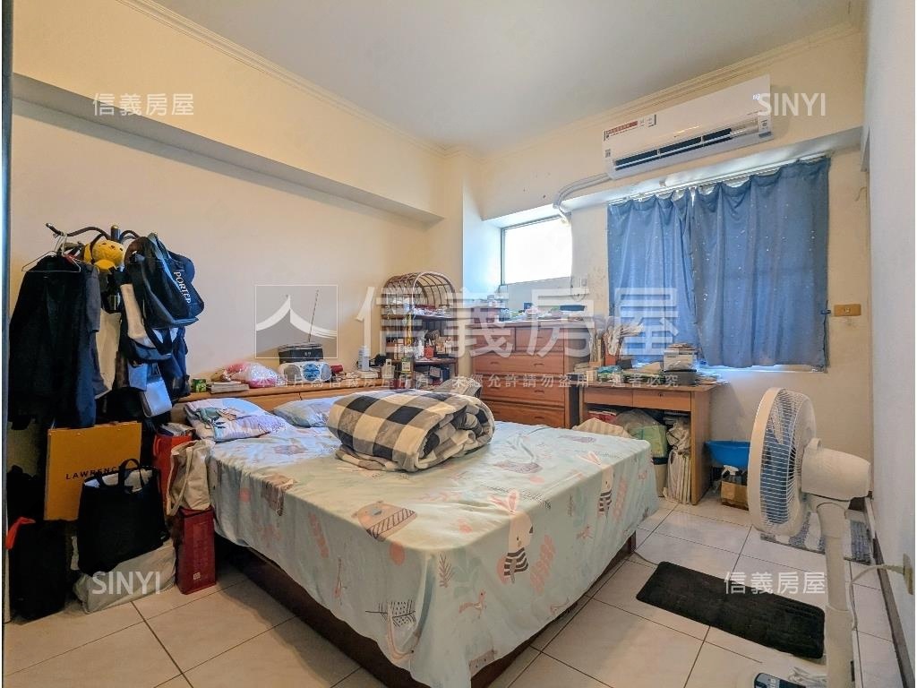 近加工區三房車位房屋室內格局與周邊環境