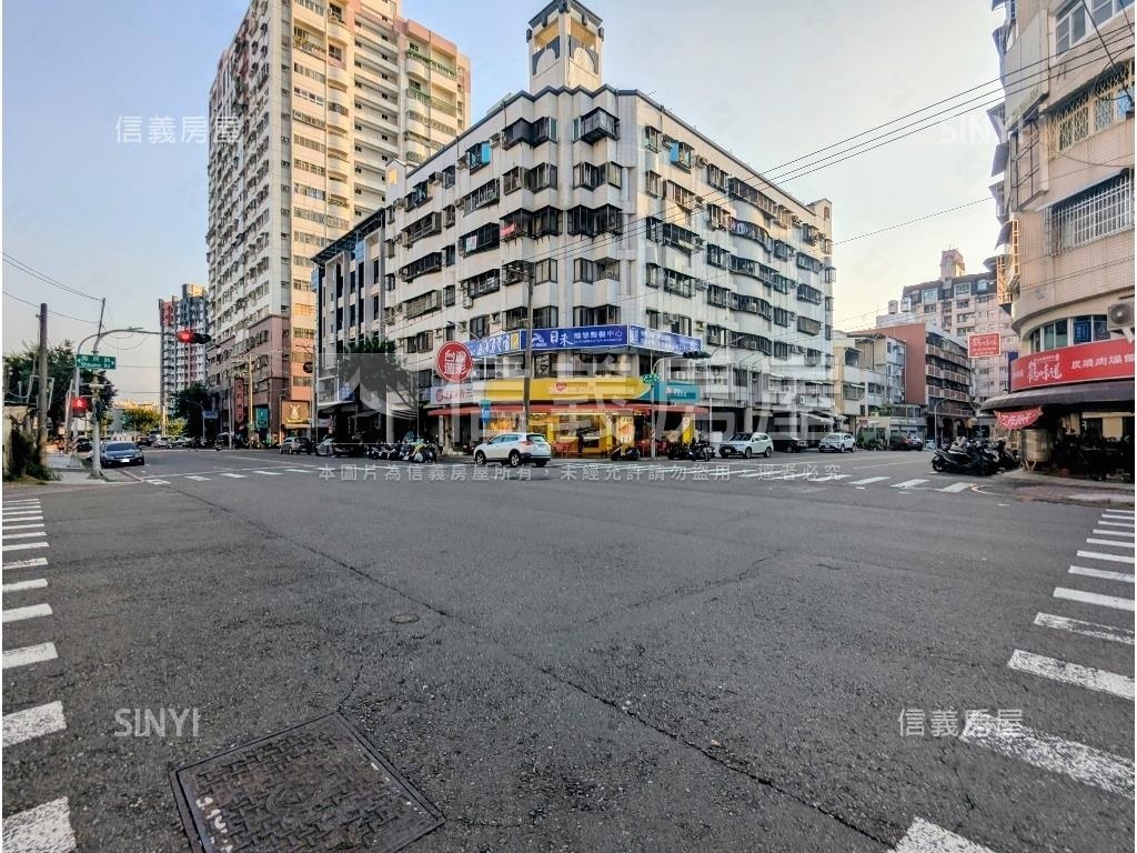 近加工區三房車位房屋室內格局與周邊環境