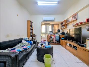 近加工區三房車位