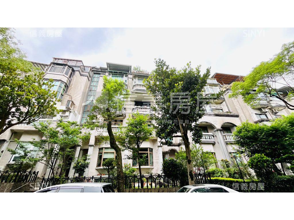 瓏山林陽光庭院下疊房屋室內格局與周邊環境